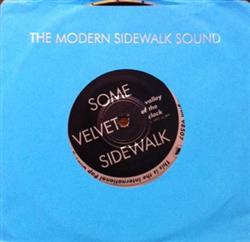 lyssna på nätet Some Velvet Sidewalk - Valley Of The Clock