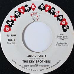 escuchar en línea The Key Brothers With Scott Johnson Orchestra - Lulus Party My Baby Doll